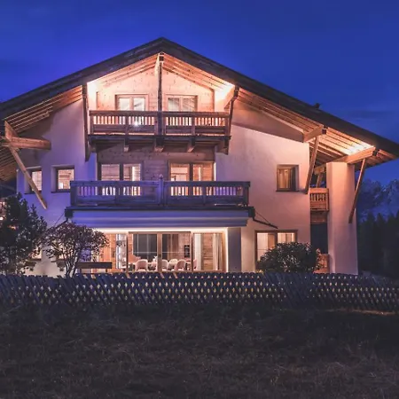 Vakantiehuis Seefelder Spitze By Monicare Seefeld in Tirol